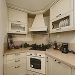 Willa Pelion House *