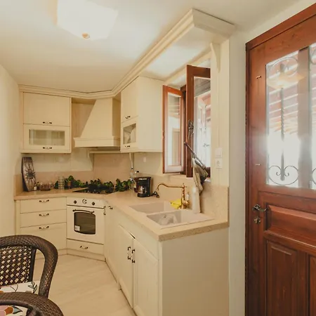 Pelion House Villa *